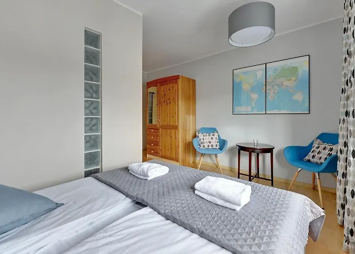 Comfort Abrahama * 格丁尼亚